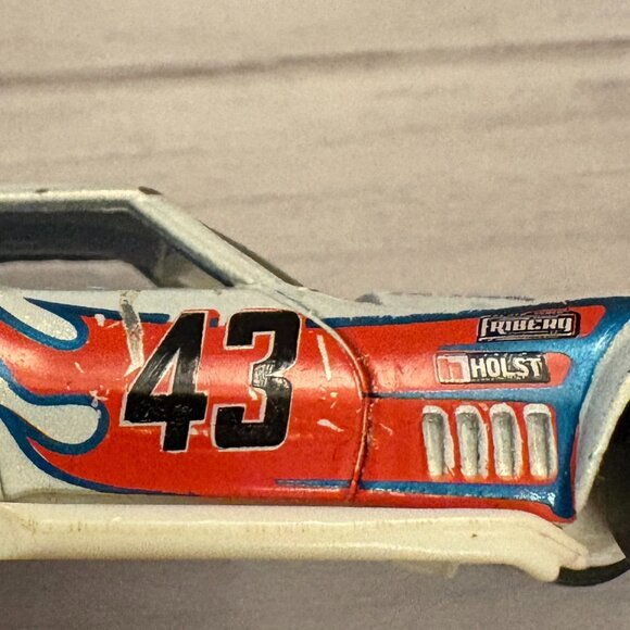 Hot Wheels 1969 COPO Corvette Car 2010 Mattel (SKU: 292TO) - Picture 7 of 9